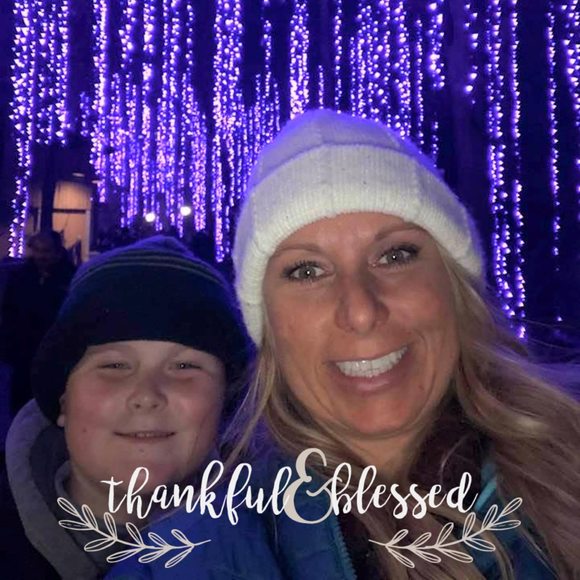 Meet your Posher, Jessica - Picture 1 of 1